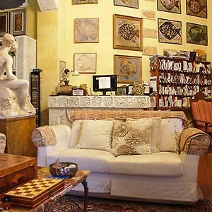 Alloggio in famiglia Donna Regina Dimora D'epoca, Napoli