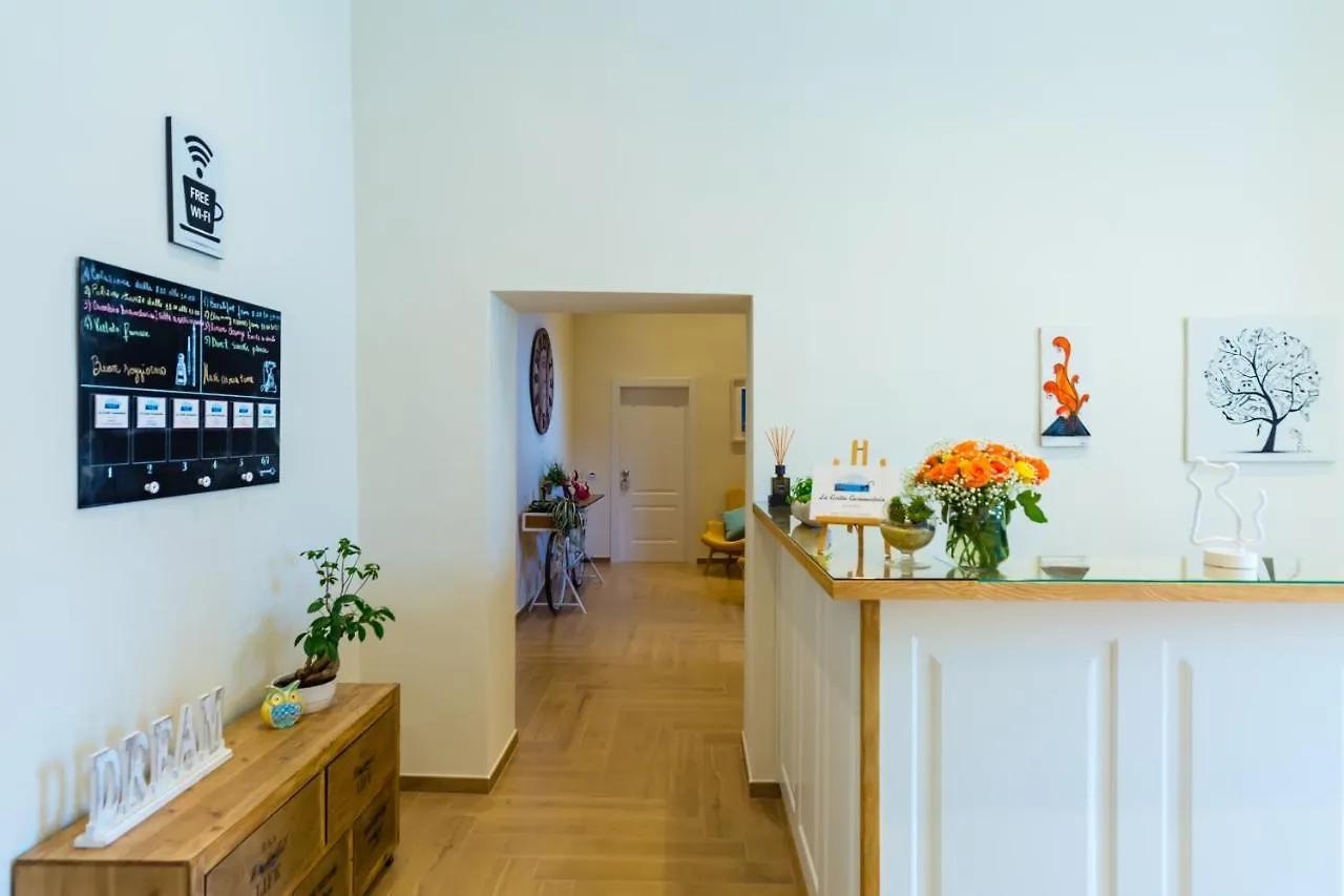 Affittacamere La Gatta Cenerentola Rooms Napoli Italia
